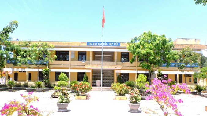 Điểm thi Trường THPT Vinh Xuân (huyện Phú Vang, TT-Huế) chỉ có một thí sinh thi môn Lịch sử vào sáng 4/7.