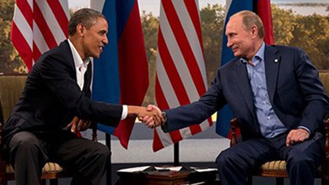 Tổng thống Nga Vladimir Putin và người đồng cấp Mỹ Barack Obama. Nguồn: AP.