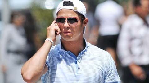 Nhiều khả năng một Ronaldo cô đơn đã cưa đổ chủ nhân Austin Milan của chiếc điện thoại.