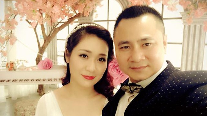 Không chỉ đang hạnh phúc với người vợ mới cưới, Tự Long còn đón tin vui trở thành NSND.