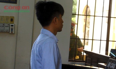 Bị cáo Nguyễn Công Thức tại phiên tòa sơ thẩm ngày 9/7. Ảnh: Cao Danh