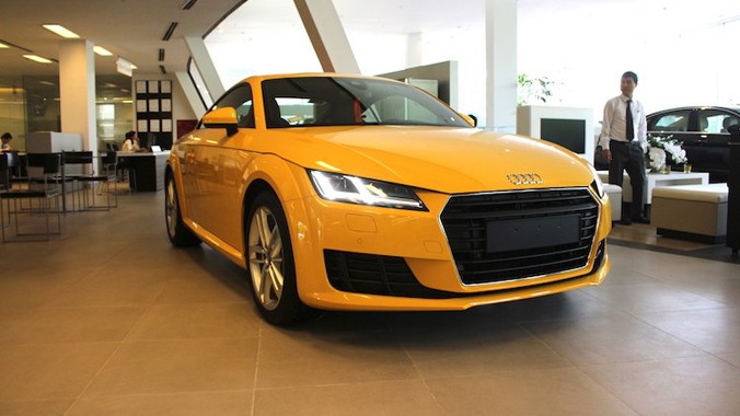 Chi tiết Audi TT màu vàng mới giá gần 2 tỷ đồng tại Hà Nội