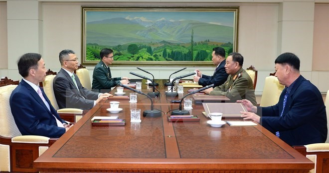 Đại diện cấp cao Hàn Quốc và Triều Tiên tại một cuộc đàm phán quân sự. Nguồn: YONHAP/TTXVN.