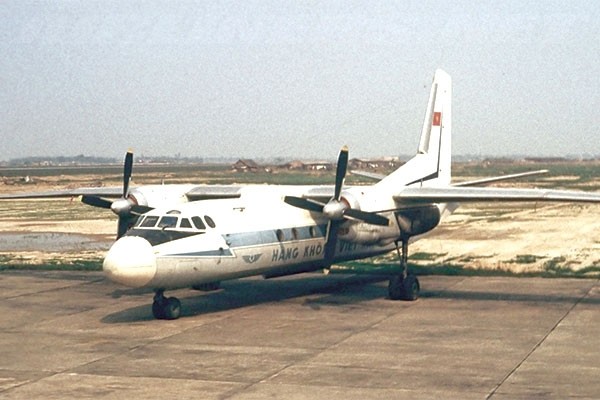 Máy bay AN24 có lịch trình bay từ Gia Lâm - Đà Nẵng - Tân Sơn Nhất.