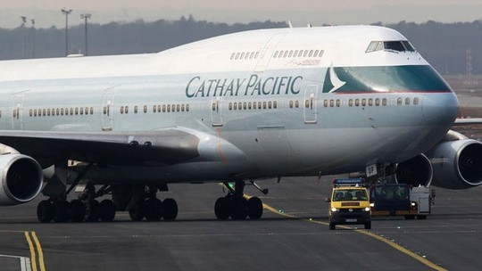 Một máy bay của Cathay Pacific. Ảnh: Reuters.