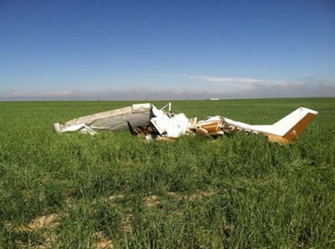 Chiếc Cessna 150 đã rơi khi phi công cùng hành khách "tự sướng".