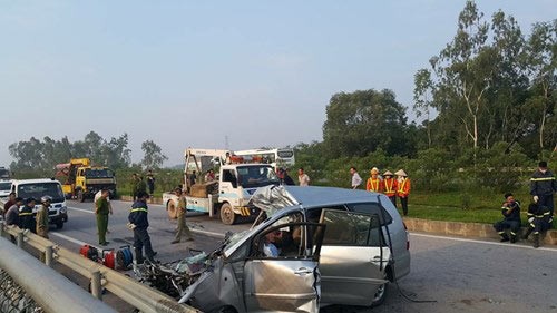 Hiện trường vụ tai nạn khiến 3 người Hàn Quốc tử vong.