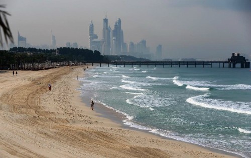 Một bãi biển ở Dubai. Ảnh: AFP.