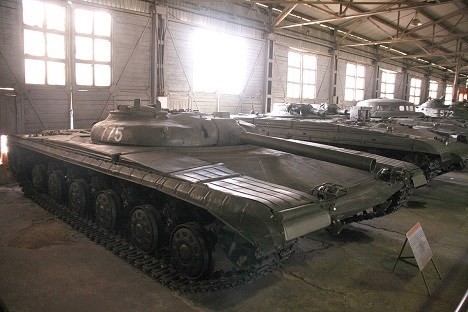 Xe 775, một trong những "xe tăng bắn tên lửa" thử nghiệm của Nga. 