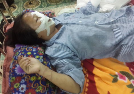 Chị Hồng nằm điều trị tại Bệnh viện Đa khoa tỉnh Bắc Giang.