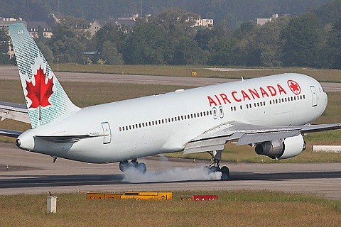 Một máy bay của hãng hàng không Air Canada.
