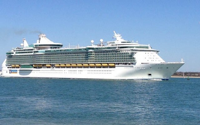 Independence of the Seas thuộc sở hữu của Công ty du lịch biển Royal Caribbean International, lần đầu hạ thủy năm 2008.