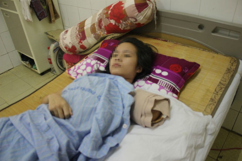 Chị Trần Thị Yến vẫn còn bàng hoàng sau vụ tai nạn.
