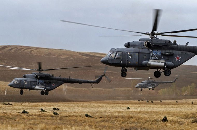170 máy bay gồm các loại trực thăng đa năng đang tham gia cuộc tập trận lớn nhất Nga năm 2015 với sự tham gia của 95.000 binh sĩ. 