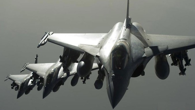 Trong số các máy bay tham gia không kích phiến quân IS, chiến đấu cơ Dassault Rafale là mẫu máy bay chủ lực