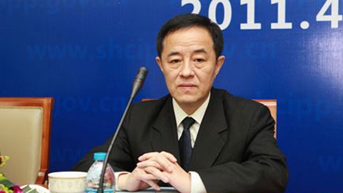 Hề Hiểu Minh.