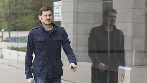 Casillas quyết định kiện ngân hàng nổi tiếng Tây Ban Nha do bị lừa mất 480.000 euro.