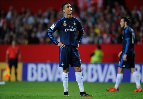 Ronaldo mới chỉ có tám bàn tại Liga mùa này, kém ba bàn so với Neymar. Ảnh: Reuters.