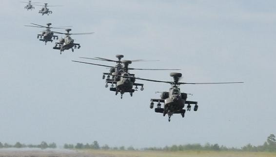 Nghi vấn trực thăng Apache của Mỹ hộ tống đoàn xe IS