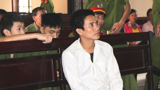 Bị cáo Nguyễn Văn Hoàn.