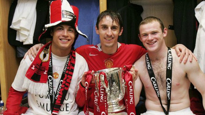 Neville và Ronaldo thời còn chơi bóng ở Man Utd.