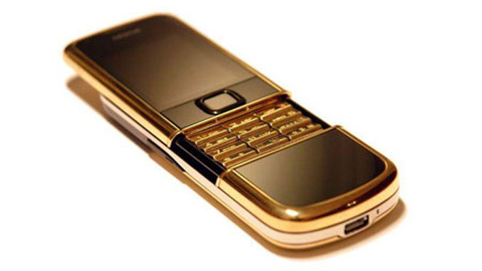 Phiên bản điện thoại Nokia 8800 "siêu sang".