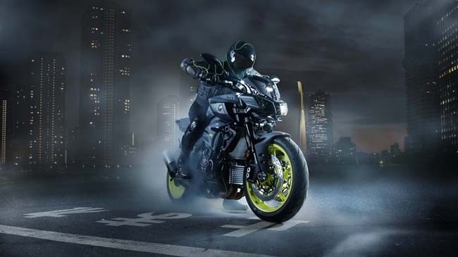 Chiêm ngưỡng phiên bản naked bike của siêu mô tô YZF-R1