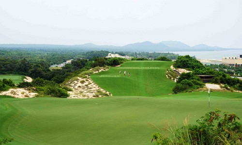 Hồ Tràm được đánh giá cao ở nhiều tiêu chí về tự nhiên và dịch vụ so với các sân golf khác. Ảnh: Tạp chí Golf Việt Nam.