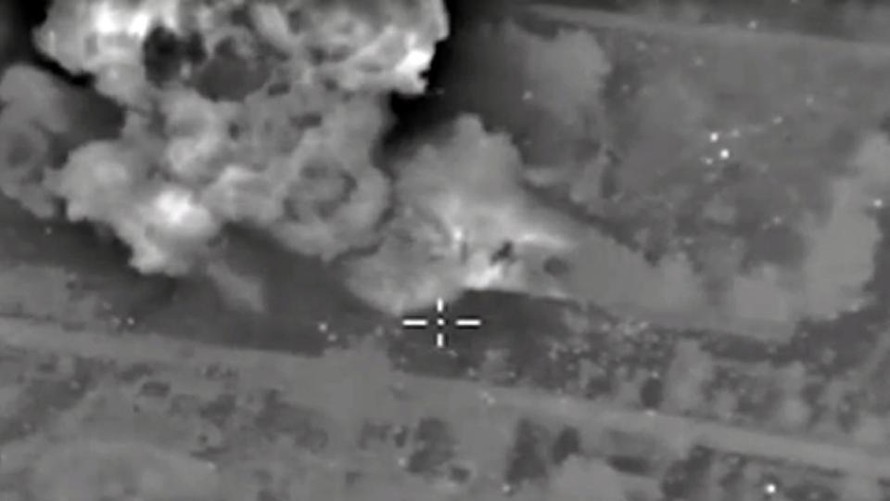 Máy bay Nga không kích một mục tiêu của IS tại Syria hôm 14/10. Ảnh: AFP.