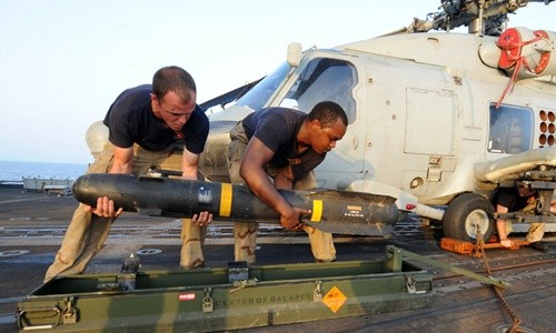 Tên lửa Hellfire được sử dụng rộng rãi trong các cuộc xung đột ở Trung Đông, có thể trang bị cho nhiều loại máy bay chiến đấu, bao gồm cả trực thăng. Ảnh: US Navy.