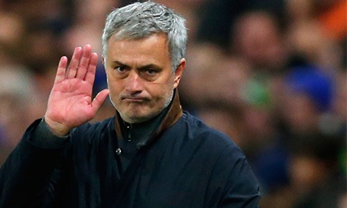Mourinho tỏ ra khiêm tốn trước tình thế của Chelsea hiện tại. Ảnh:Reuters.