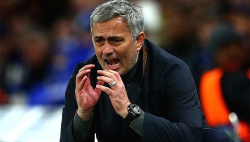 Mourinho chưa bao giờ thua tả tơi như hiện nay. Ảnh: Reuters.