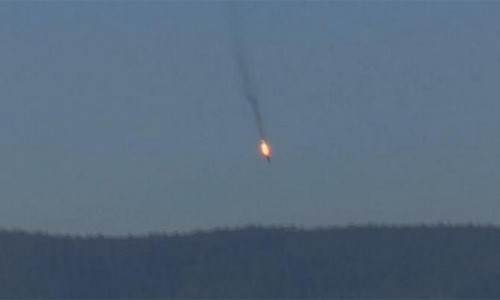 Chiến đấu cơ Nga Su-24 bị quân đội Thổ Nhĩ Kỳ bắn rơi gần biên giới Thổ Nhĩ Kỳ - Syria hôm 24/11. Ảnh: AP.