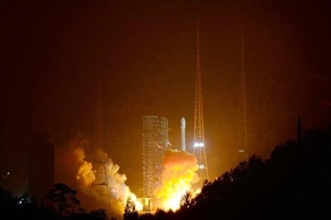 Tên lửa mang theo tàu thăm dò mặt trăng được phóng đi từ Trung tâm phóng vệ tinh Tây Xương (Tứ Xuyên) vào ngày 2/12/2013. Chính phủ Trung Quốc đang phát triển các loại vũ khí hủy diệt hoặc vô hiệu hóa vệ tinh.