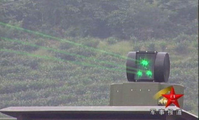Một hệ thống vũ khí laser của Trung Quốc. Ảnh: CCTV.