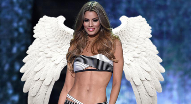 Người đẹp có tham vọng đeo cánh thiên thần của Victoria's Secret.