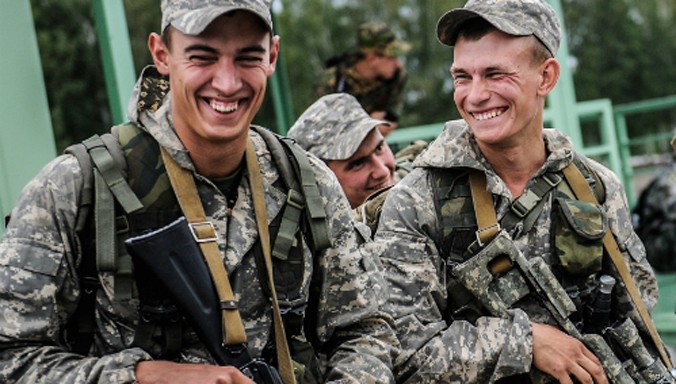 Lính Nga trong một cuộc huấn luyện năm 2015. Ảnh: TASS.