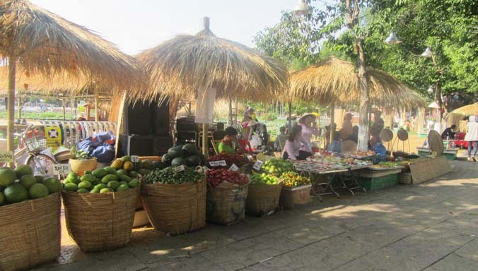 Góc chợ quê giữa Sài Gòn