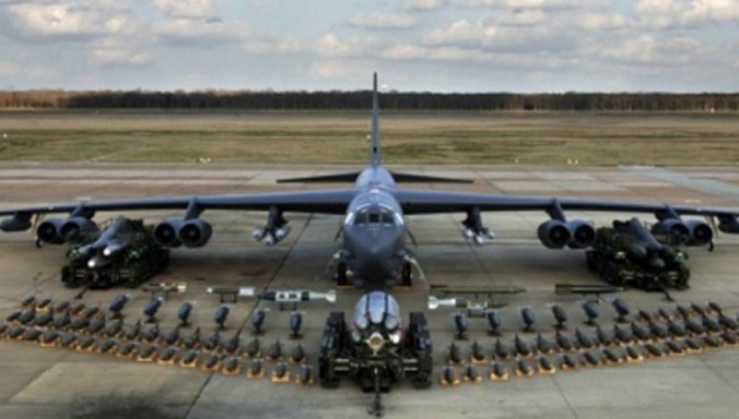 Một chiếc B-52H cùng với lượng vũ khí khổng lồ. Ảnh: National Interest.