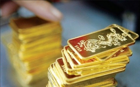 Cuối tuần, giá vàng giảm 70.000 đồng/lượng