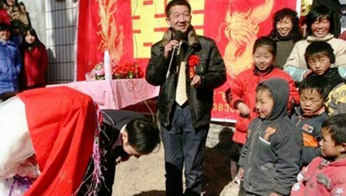 Một đám cưới tại vùng nông thôn ở Trung Quốc. Ảnh: SCMP.