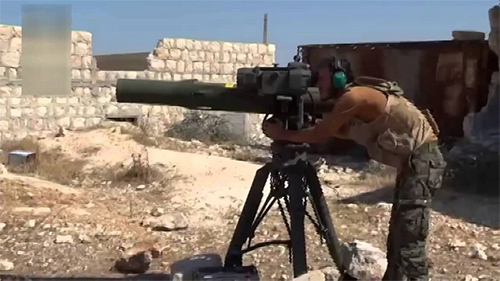 Tổ săn tăng sử dụng tên lửa TOW của phe đối lập ở Syria.