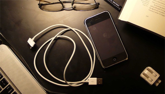 Apple đang phải chịu nhiều sức ép mở khóa iPhone. 