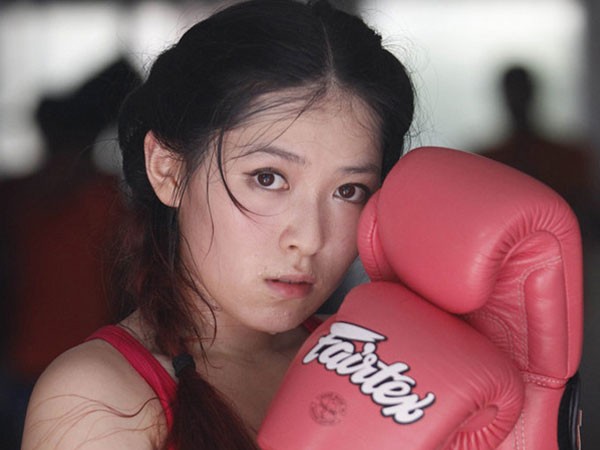 Nhan sắc vạn người mê của 'hot girl Muay Thai' Hong Kong