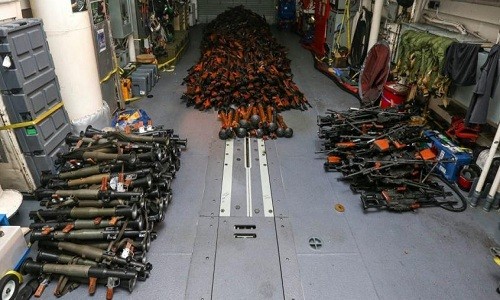 Số lượng vũ khí bị tàu HMAS Darwin thu giữ. Ảnh: Mer et marine.