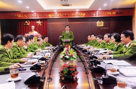 Thiếu tướng Nguyễn Đức Thịnh, Cục trưởng Cục Cảnh sát điều tra tội phạm về kinh tế và tham nhũng đang chỉ đạo điều tra vụ lừa đảo ở Công ty Liên kết Việt.