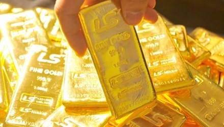 Cuối tuần, vàng mất hơn 100.000 đồng/lượng