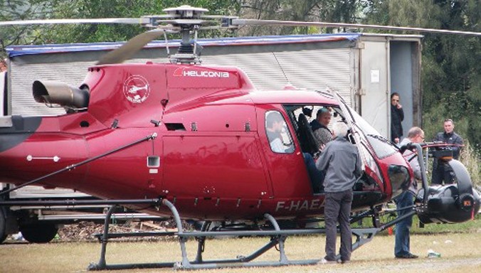 Chiếc trực thăng được sử dụng quay những bối cảnh trên cao ở Quảng Bình, Ninh Bình, Quảng Ninh. Ảnh: Minh Cương.