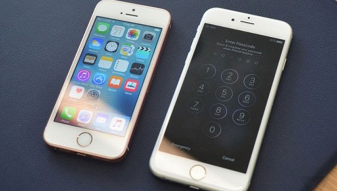 iPhone SE có màn hình 4 inch, nhỏ hơn iPhone 6s nhưng cấu hình tương đương. Ảnh: The Verge.