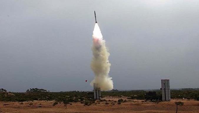 Triều Tiên bắn thử thành công tên lửa phòng không KN-06 hôm 2/4. Ảnh: KCNA.
